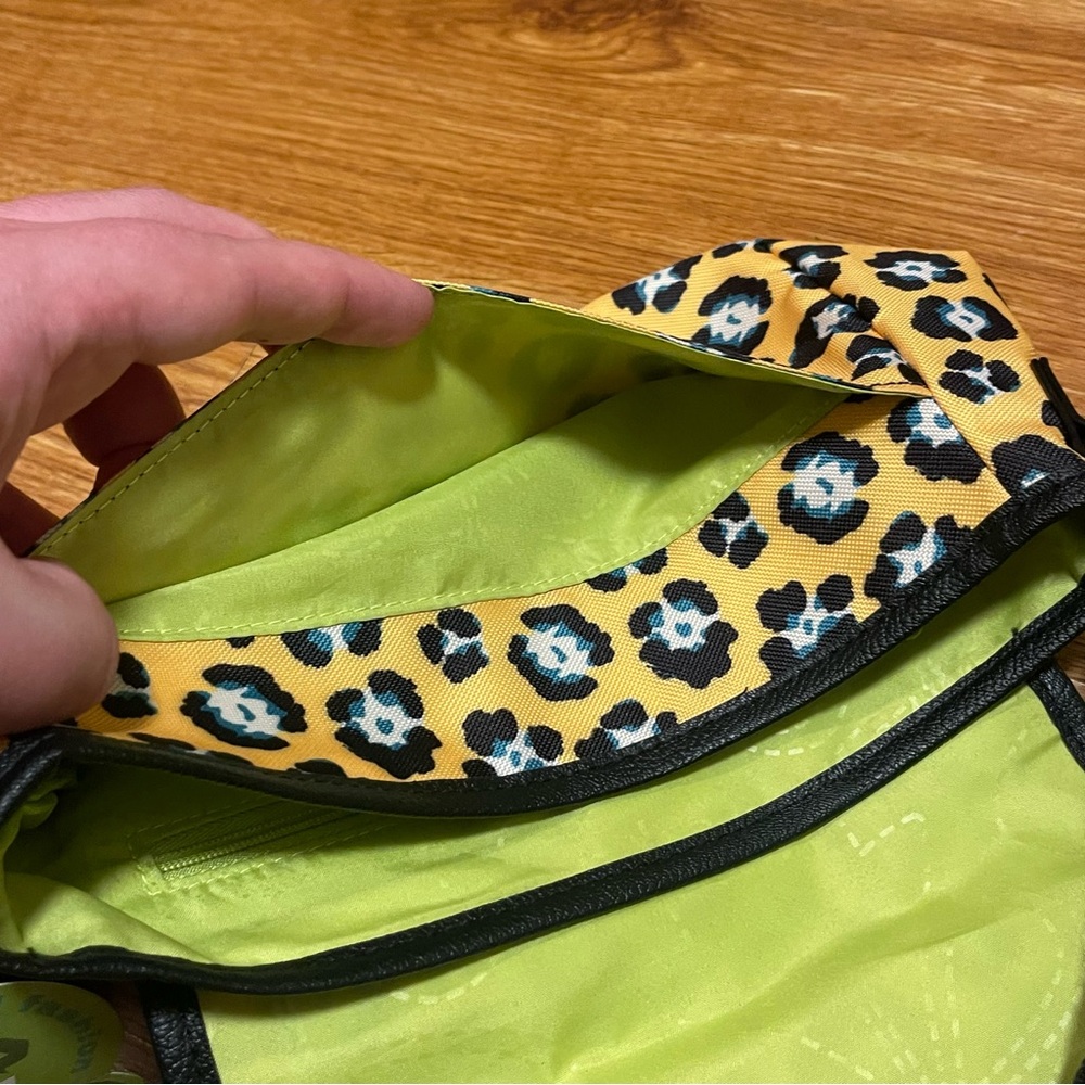 NWT Lily Bloom Julia Crossbody, Bold Graphics Yellow Black Leopard Print - Picture 7 of 10